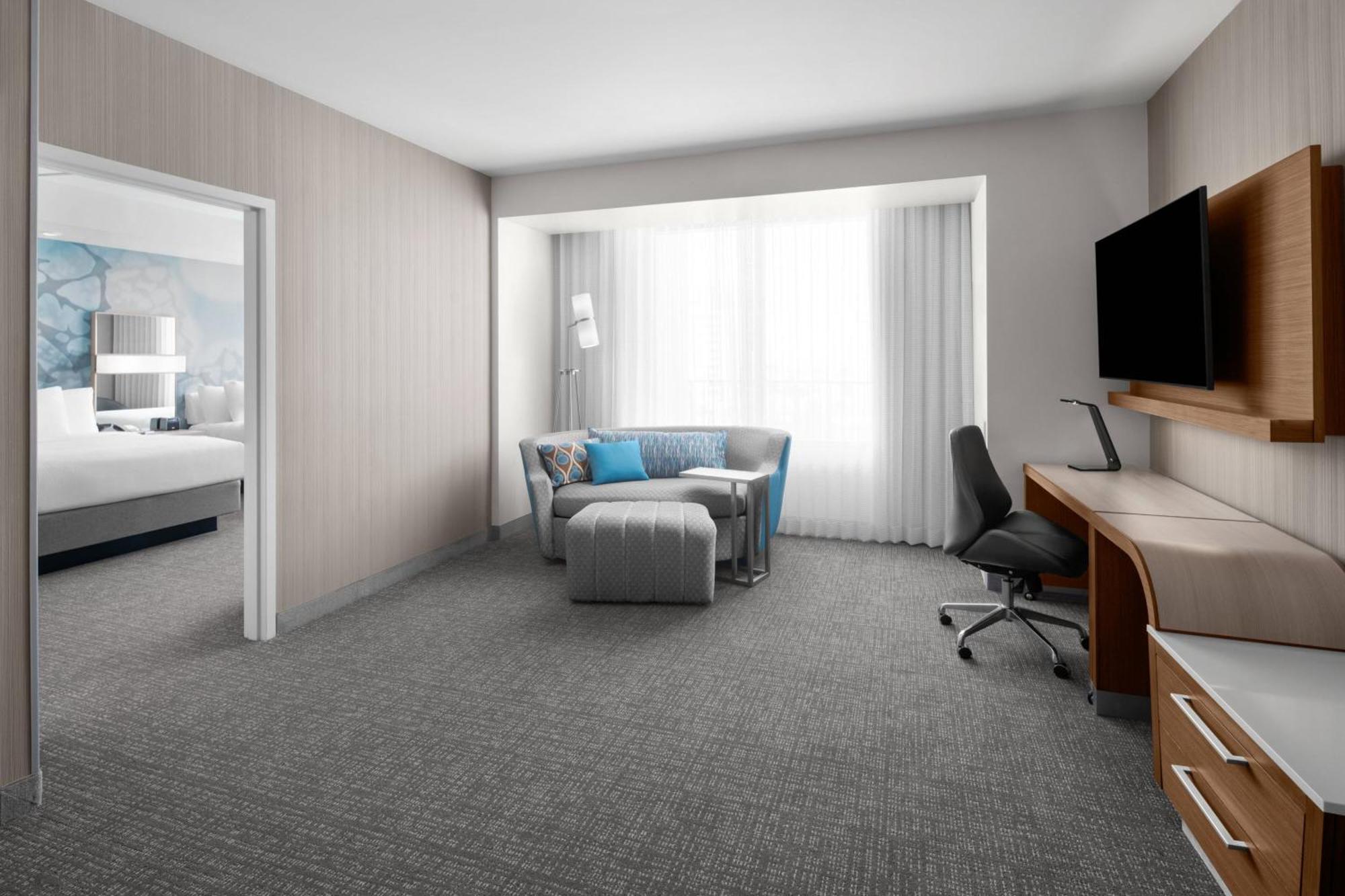 Courtyard By Marriott Clearwater Beach Exterior photo